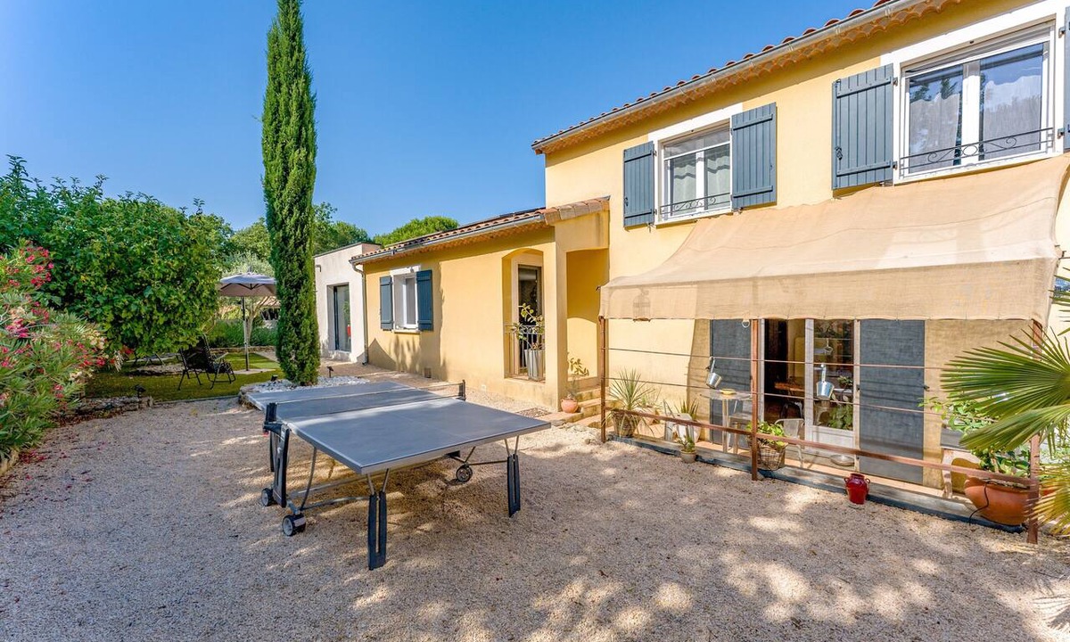 Rochegude Villa | Charming Provence Villa with Pool, Wi-Fi, and Air Conditioning