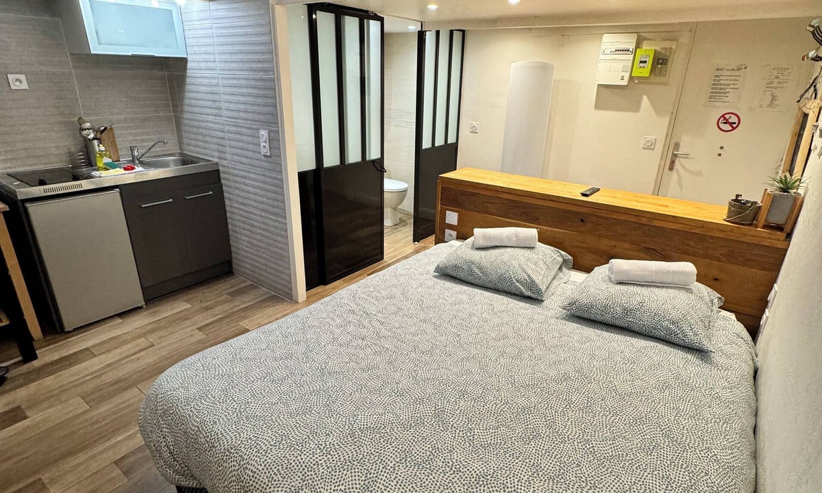 Chartreux - Saint Vincent Apartment | Charming Studio for 2 Guests – Quai de Saône