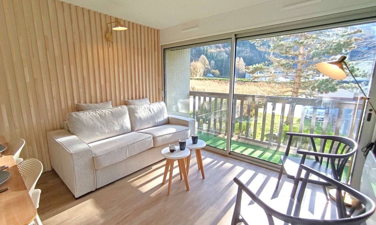 Saint-Lary-Soulan Apartment | Charming T3 Apt, Sleeps 6, Parking, South-Facing Balcony, Saint-Lary-Soulan