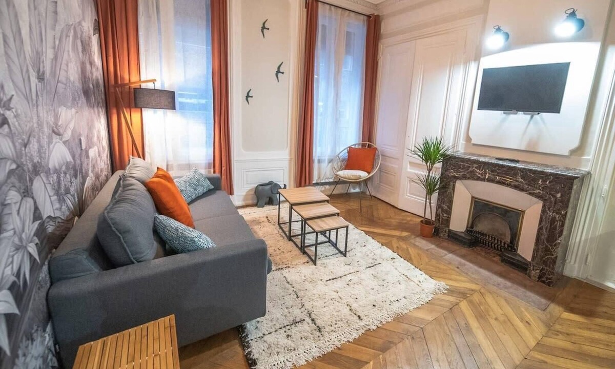 Les Cordeliers Apartment | Chez Jean - Beautiful studio - Cordeliers