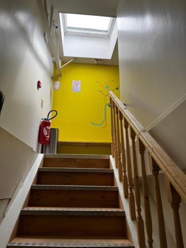 11th Arrondissement Hostel | Chez Mia Paris