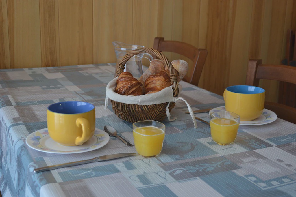 Vaujany Apartment | Claret 2 Apt 1 - One Bedroom Apartment, Sleeps 6