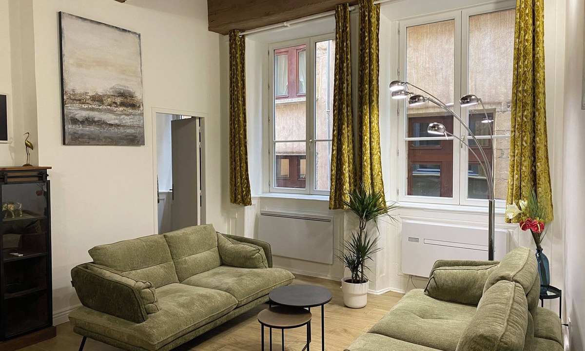 1st Arrondissement Apartment | Classé 4 Presqu'ile Saint Nizier Coeur de Lyon