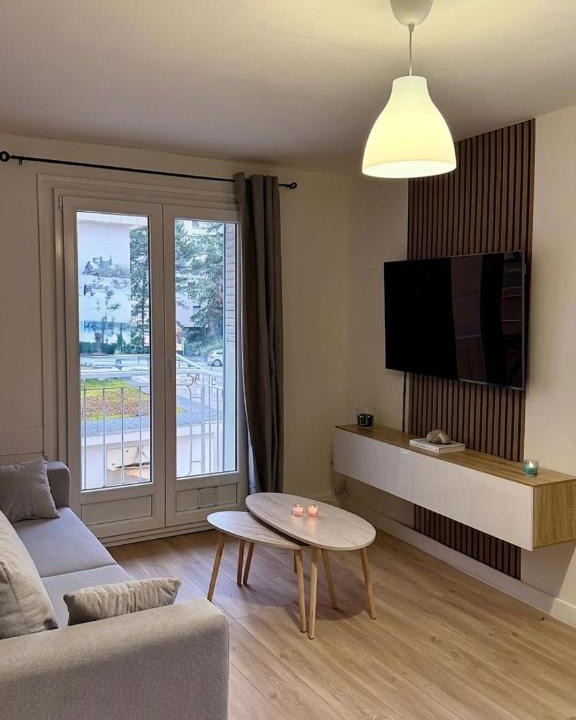 Quartier Chorier-Berriat Apartment | Cocon Lumineux Neuf 3 Chambres Fibre Balcon