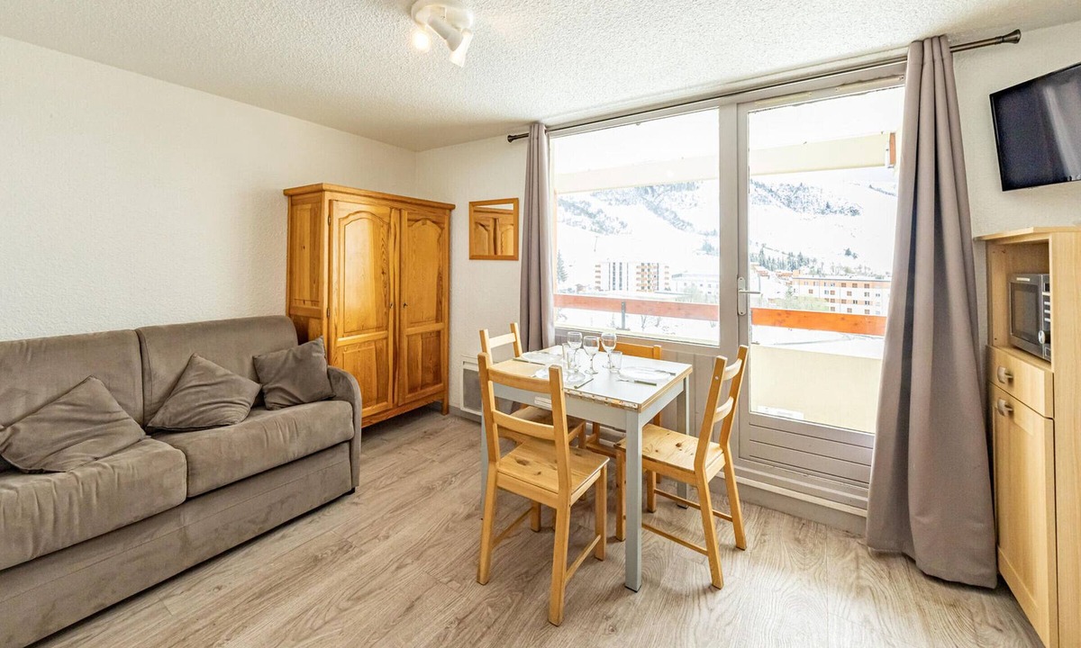 Montgellafrey Apartment | Comfortable studio 6 pax with kitchenette