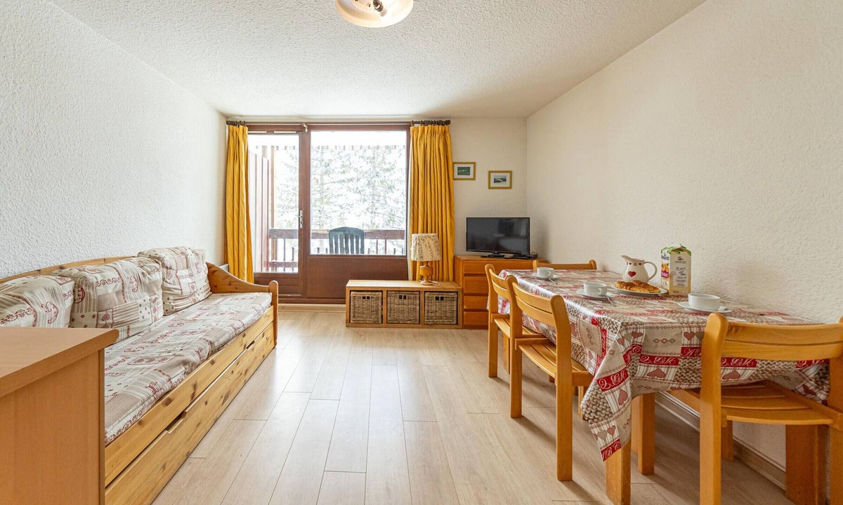 Montgellafrey Apartment | Comfort studio for 4, slopeside, south-facing balcony