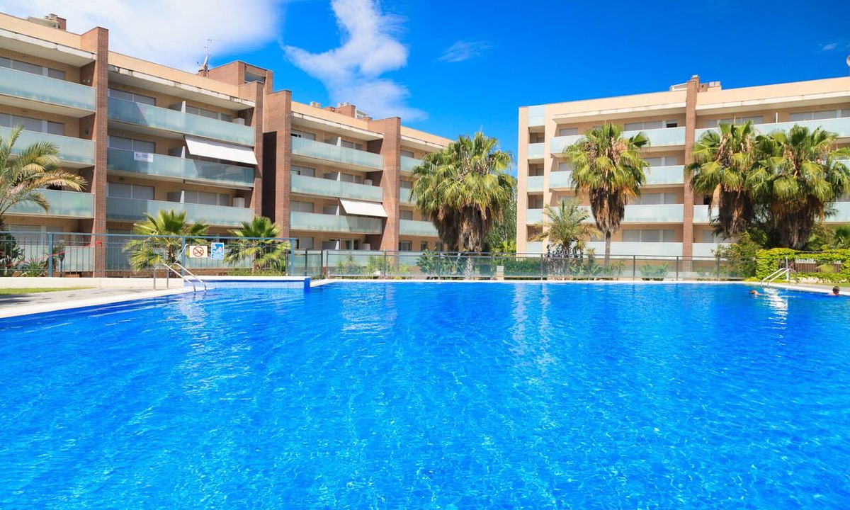 Salou City Centre Apartment | Comfortable Apartment next to PortAventura - UHC AQQUARIA