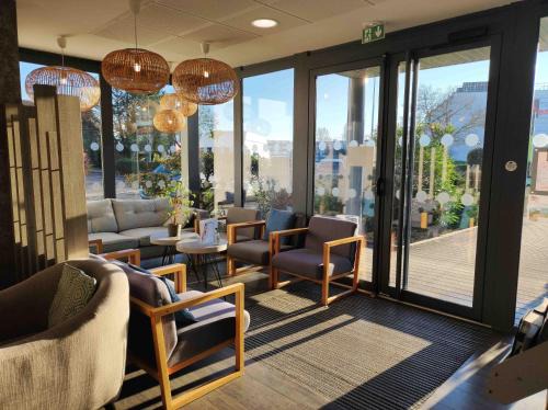 Le Lac Hotel | Contact Hôtel Le Provençal Bordeaux Lac