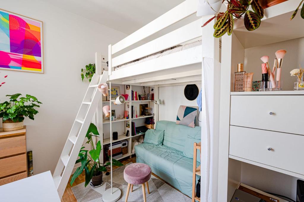 Hopital Saint-Louis Apartment | Cosy studio in BELLEVILLE