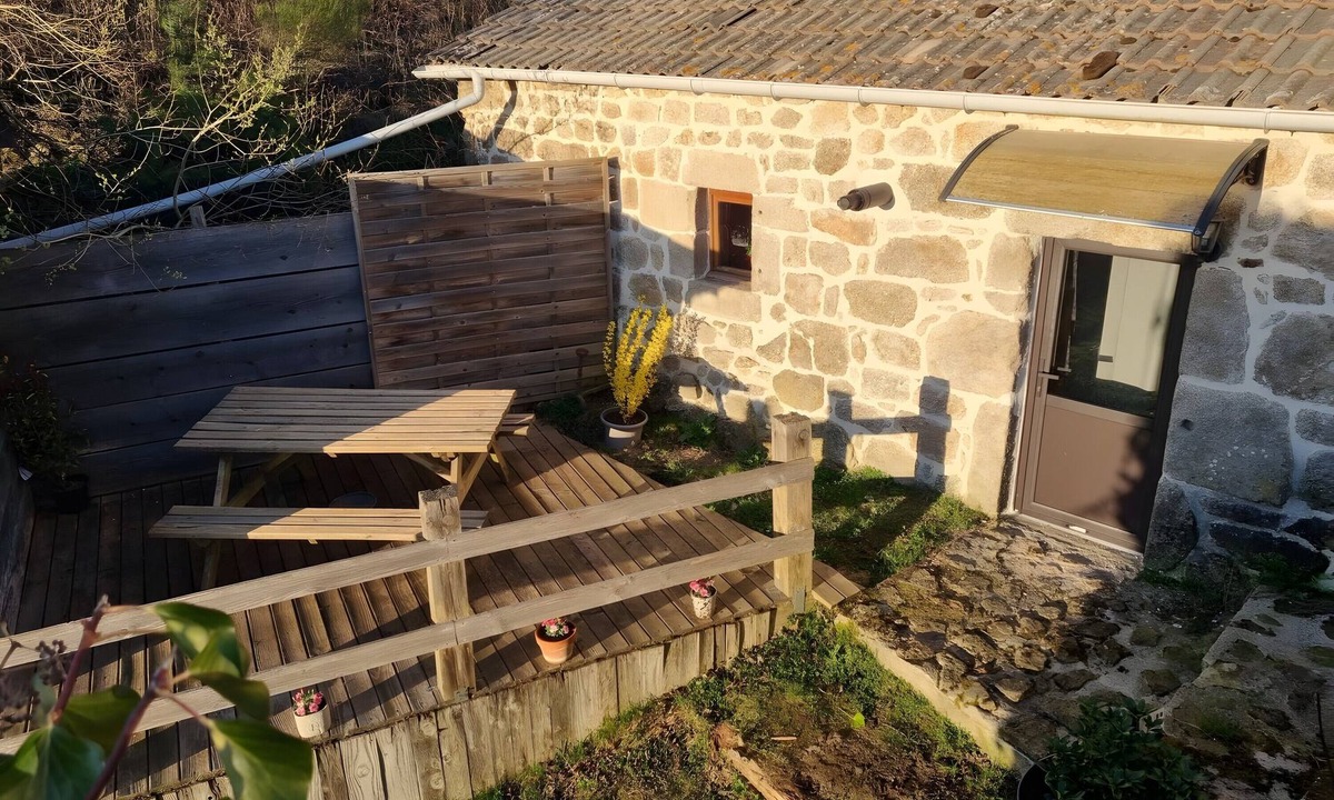 Montregard Cottage | Cottage 'Petit Gite Du Moulin De Gorre' with Private Terrace and Wi-Fi