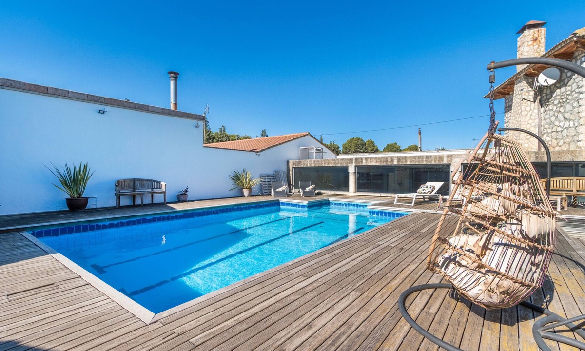 Torres de Barbues House | Country House 'Valfonda' with Mountain Views, Wi-Fi and Air Conditioning