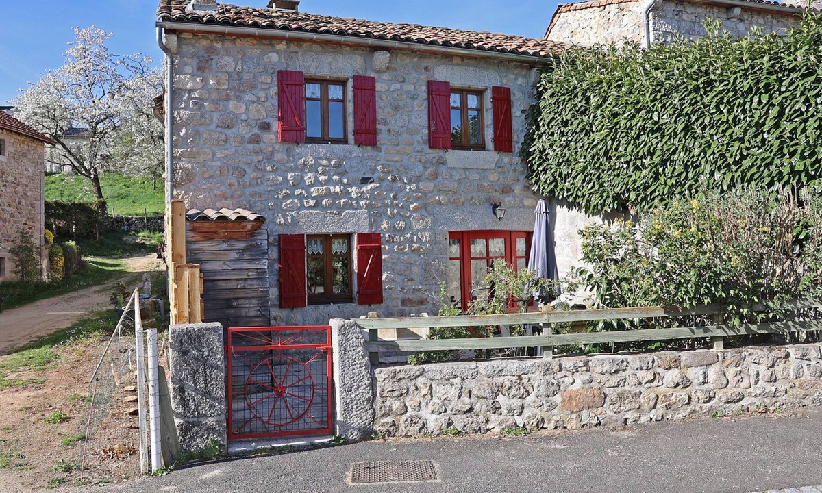 Le Malzieu-Forain House | Country-style house close to shops