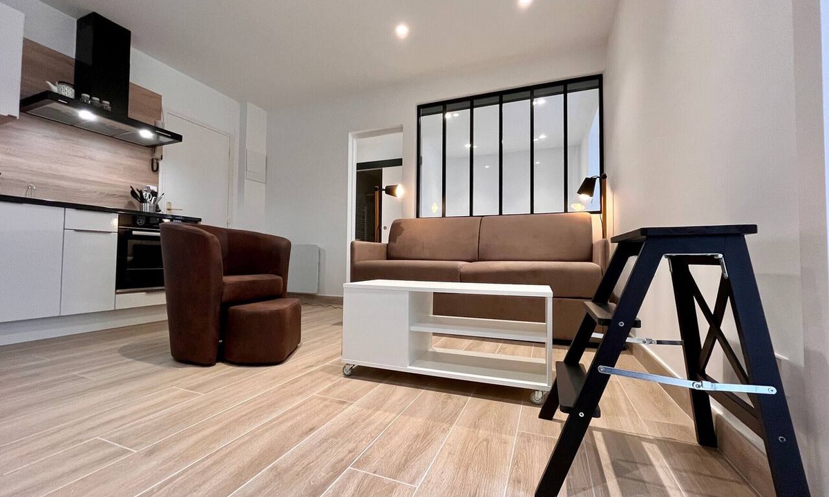 Saint-Jean-de-Luz City Center Apartment | Cozy 2-Room Apartment in Central Saint-Jean-de-Luz, Steps from Beach and Shops