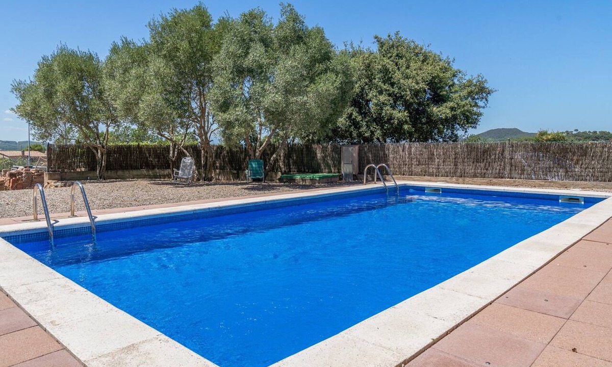 Begur Apartment | Cozy Apartment with Pool in Esclanyà (Begur), Costa Brava