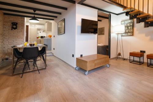 Provencals del Poblenou Apartment | Cozy Equipped Duplex in Poblenou Ideal for 4 Guests and Close to Public Transport