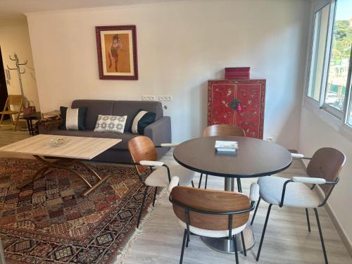 Roquebrune-Cap-Martin Apartment | Cozy flat Steps from Monte Carlo Tennis & Beach