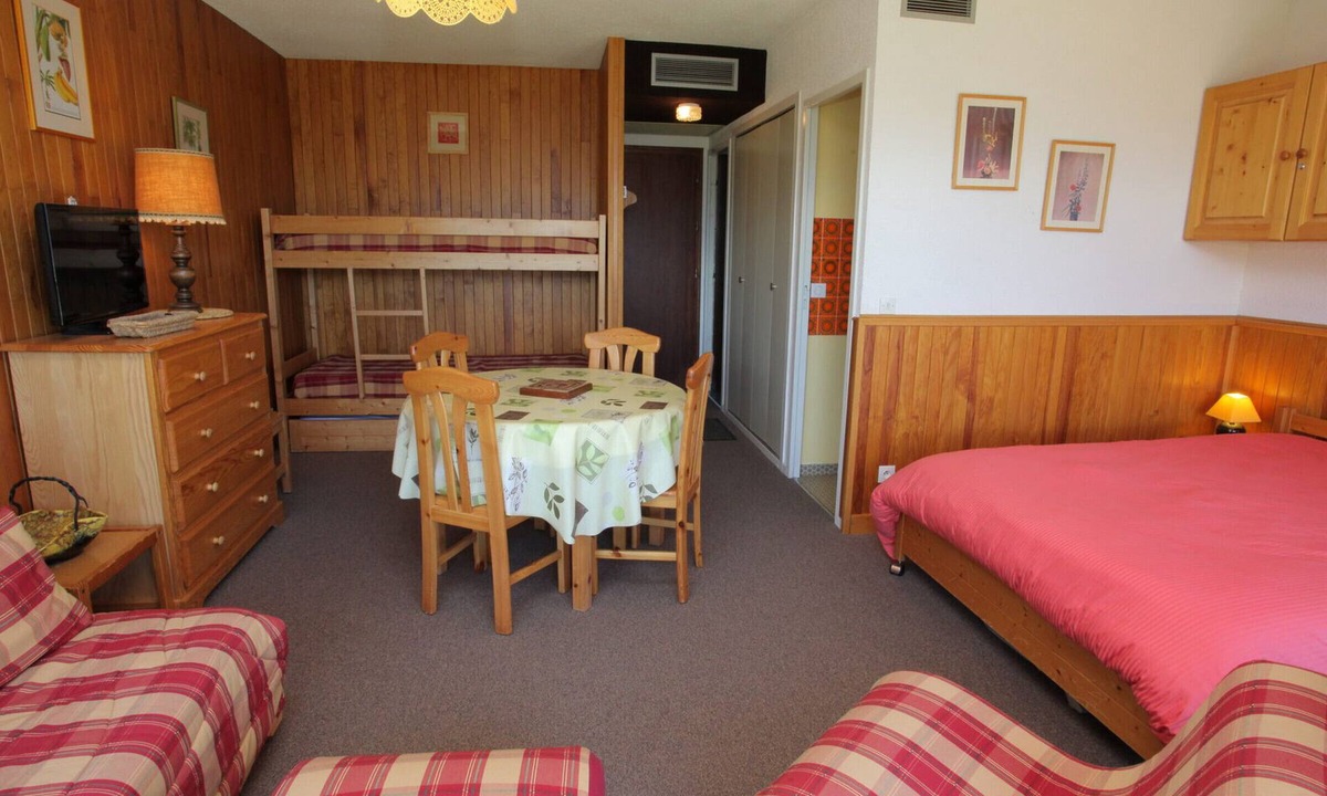La Toussuire Apartment | Cozy studio 4 pers., ski-in/ski-out La Toussuire