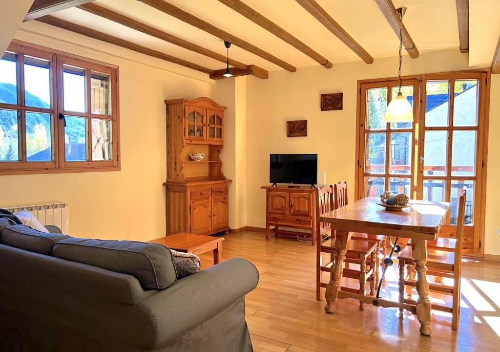Escalo Apartment | Dúplex familiar i de muntanya a Escaló by RURAL D'ÀNEU