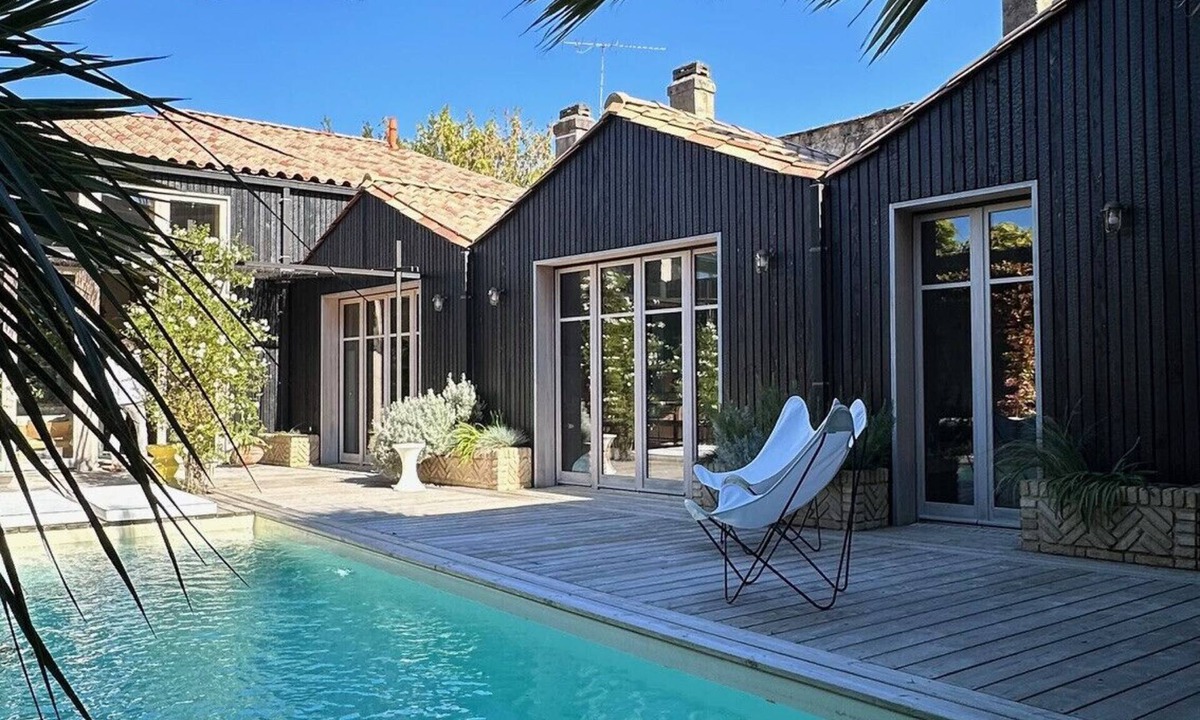 Victor Hugo - Saint-Augustin Villa | Discover this magnificent contemporary architect-designed house.