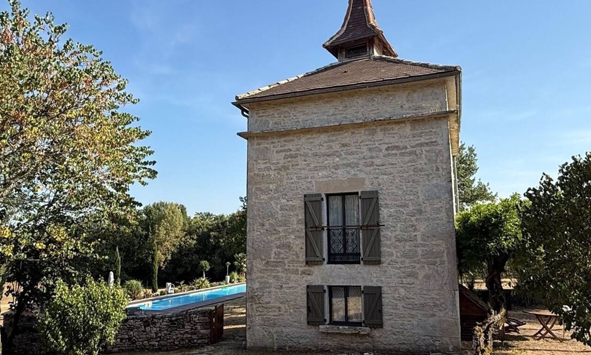 Septfonds House | Domaine de Fangal—an 18th-century dovecote, a true love nest for two