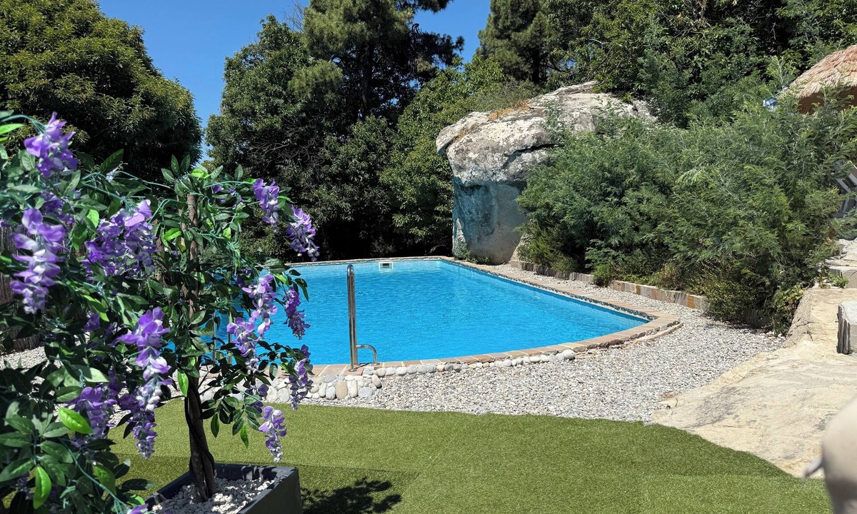 Berre-des-Alpes Apartment | Domaine Le Rocher d'Argent Appart dans domaine Swimming pool & Jacuzzi & Games room