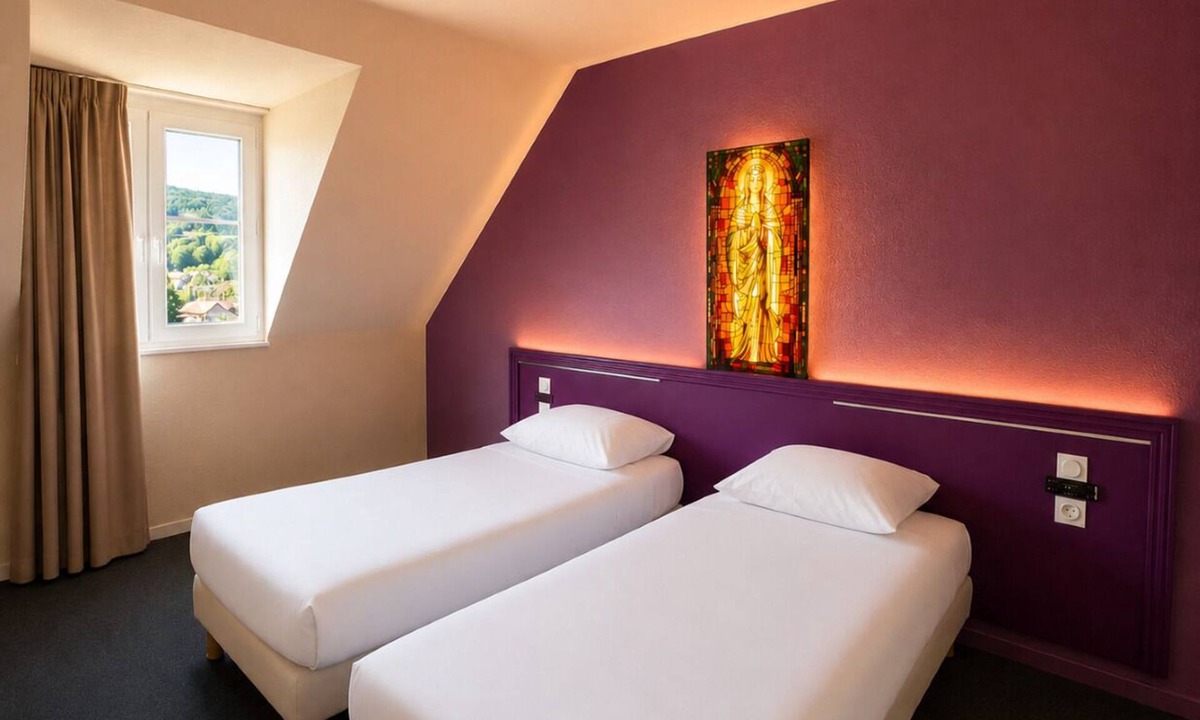 Lourdes Hotel | DOMUS Hostel l'Etoile