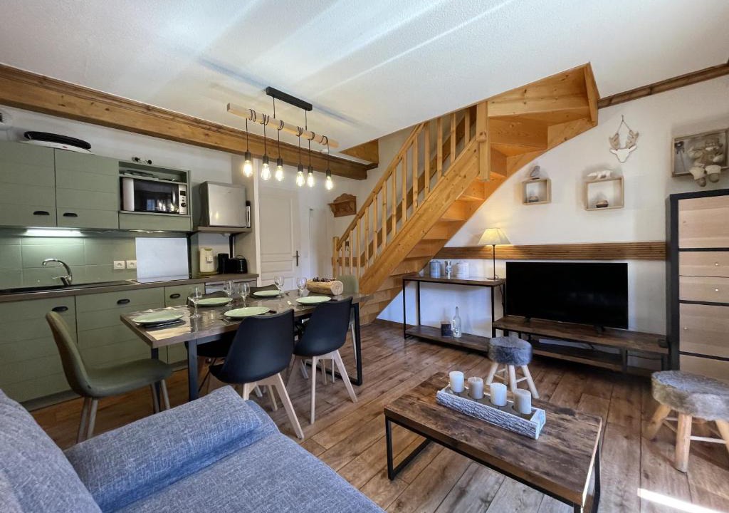Saint-Sorlin-d'Arves Apartment | Duplex - 4/5 personnes