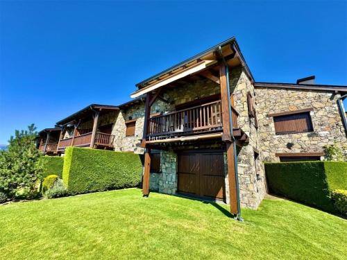 Sainte-Leocadie Apartment | Duplex ideal familias, Piscina y Wifi