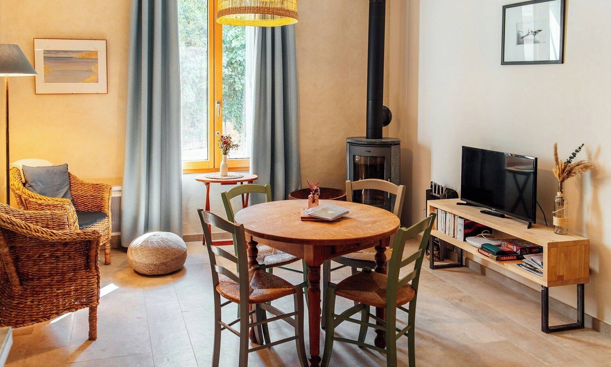 La Peyrade Apartment | Eco-friendly cottage in Frontignan wine estate