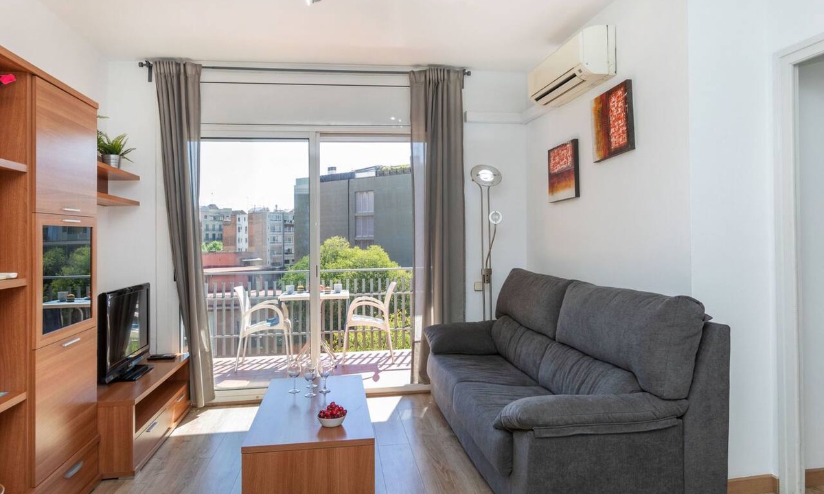 La Nova Esquerra de l'Eixample Apartment | Eixample Esq Rocafort Diputacio by Interhome
