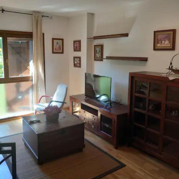 Escarrilla Apartment | El salto Escarrilla