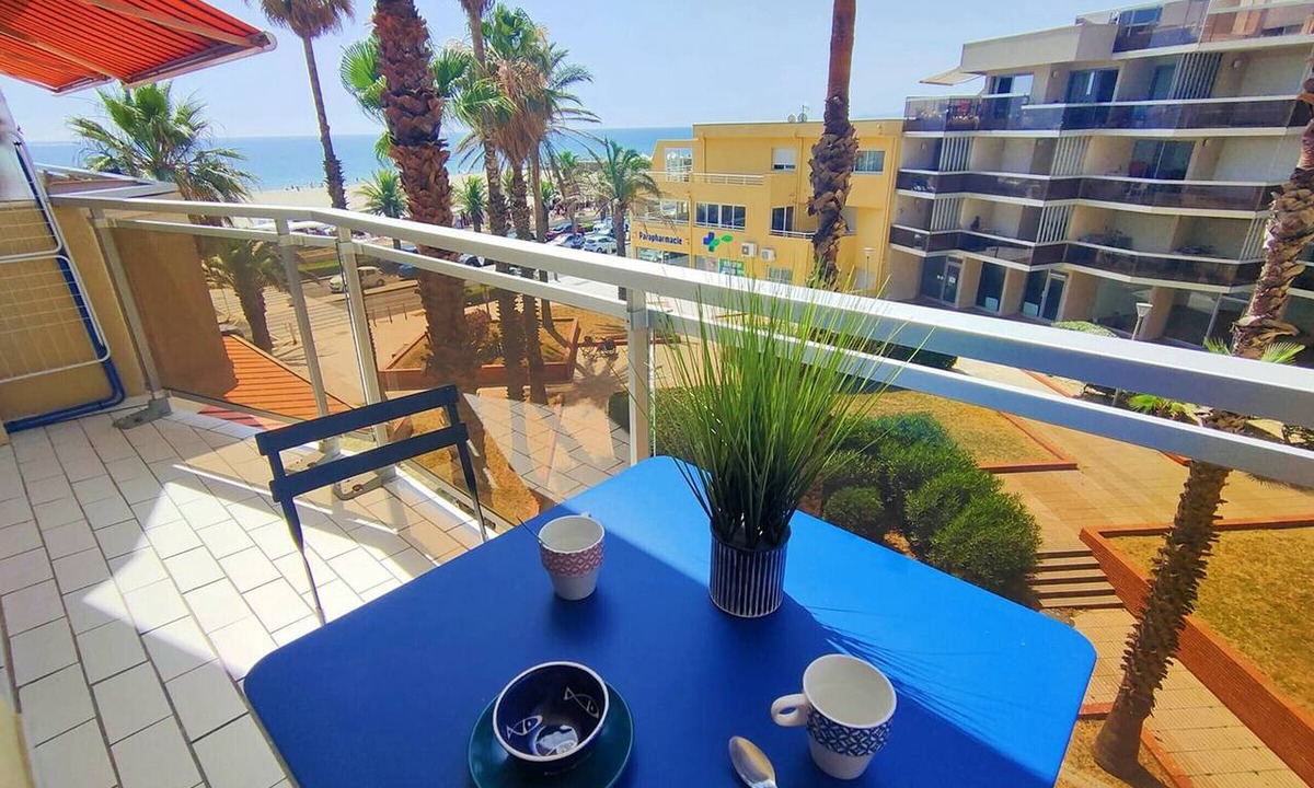 La Cote Radieuse Apartment | Elegant 1-Bedroom Apartment in Canet-Plage - Parking Included