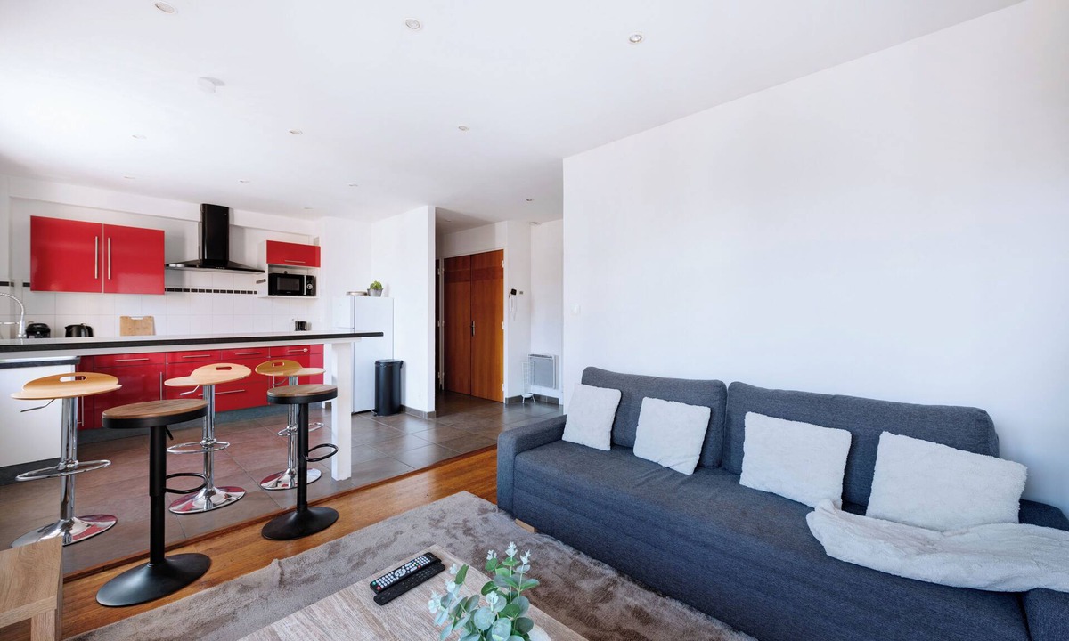 Saint Michel - Mairie Apartment | Elegant T3 in the heart of Lyon 7th district