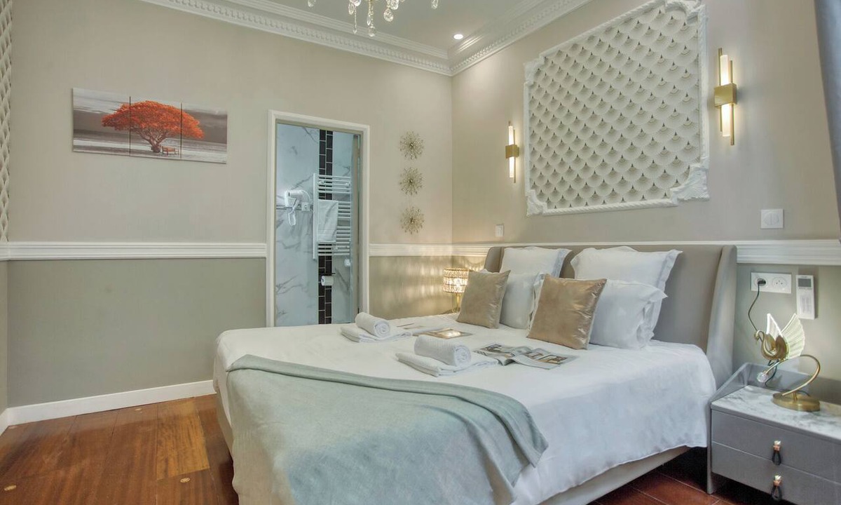 Quartier du Mail Apartment | Elegant Triplex -Center of Paris - Aircon -10 people