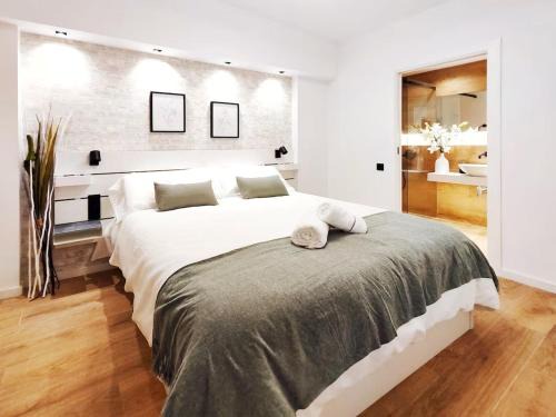 Terrassa Apartment | Elegante apartamento con terraza privada, 2 dormitorios 2 baños, Terrassa