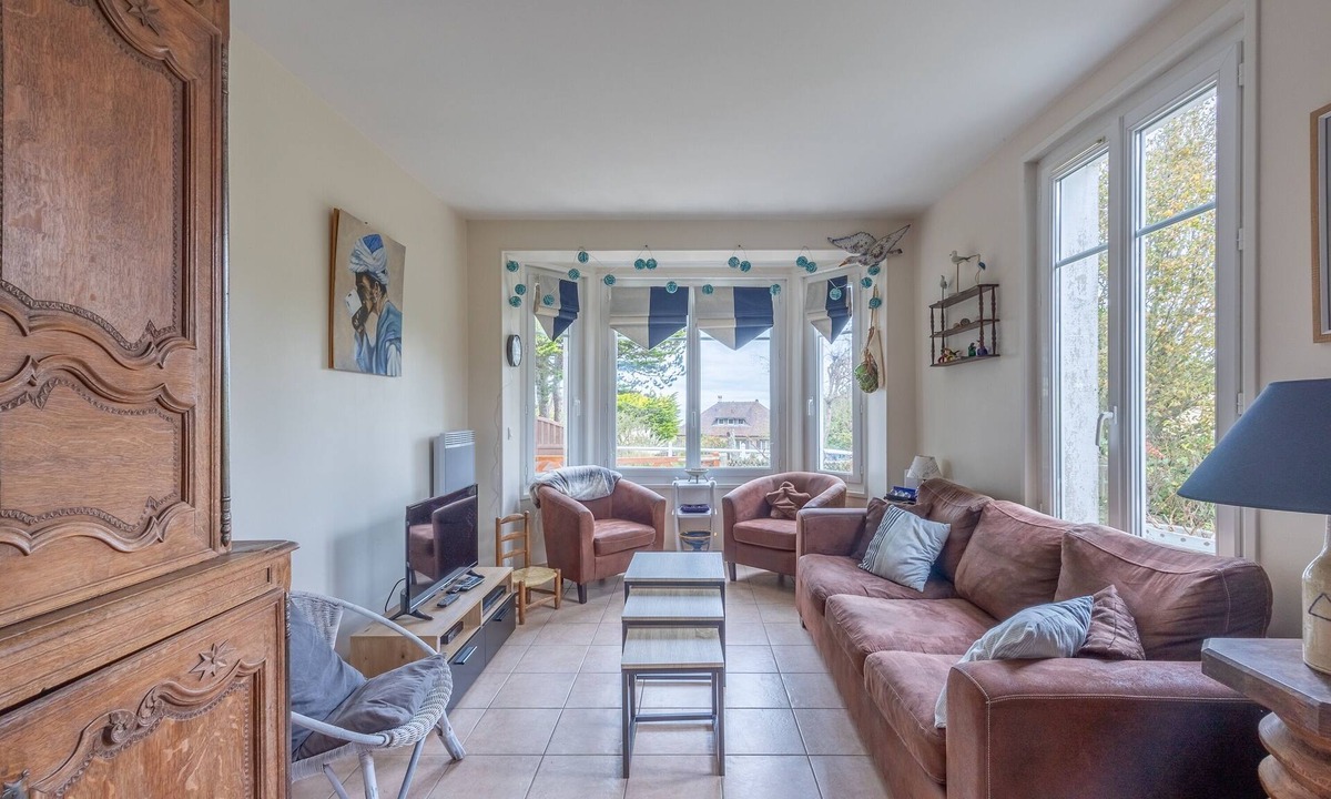 Ver-sur-Mer House | Emji - Maison proche de la plage