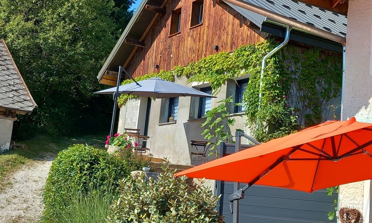 Leschaux House | Encien Petit Atelier Rénover a15 Minute du lac d Annecy et à Côté de Sentiers