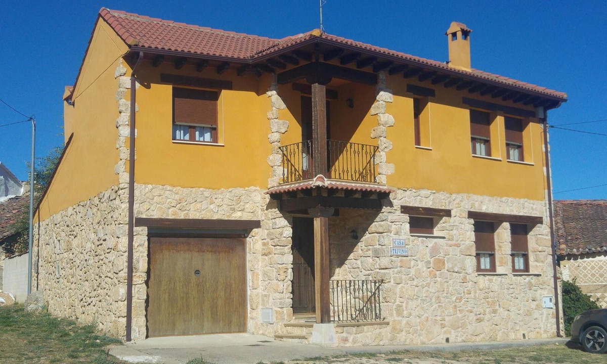 Pradena Cottage | Ideal Rural House for 13 rests and disconnects from everyone and everything ..