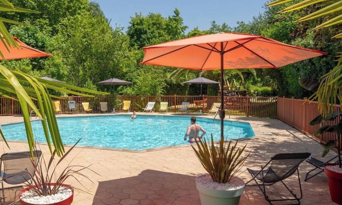Urt House | Escapade nature - Tente baroudeur - Camping avec piscine