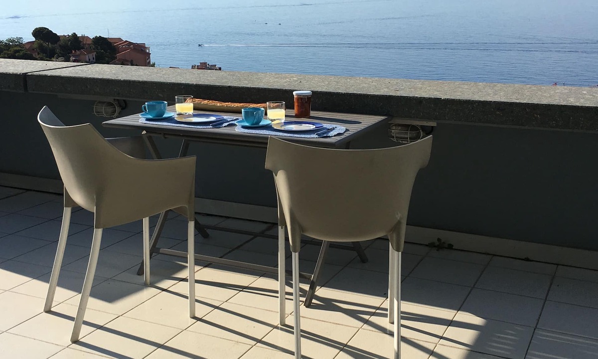 Cap d'Ail Apartment | Exceptional view, standing terrace overlooking the Merc bathing beaches 5m Monac