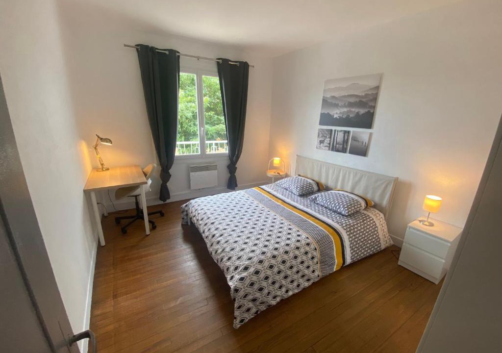 Saint-Gaudens Apartment | Fabuleux T3 climatisé de 85 m2, situé au calme avec grand parking gratuit privé ,Fibre wifi