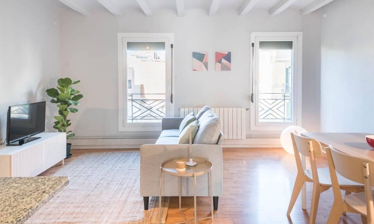 L'Antiga Esquerra de l'Eixample Apartment | Fall in love with BCN in the best location