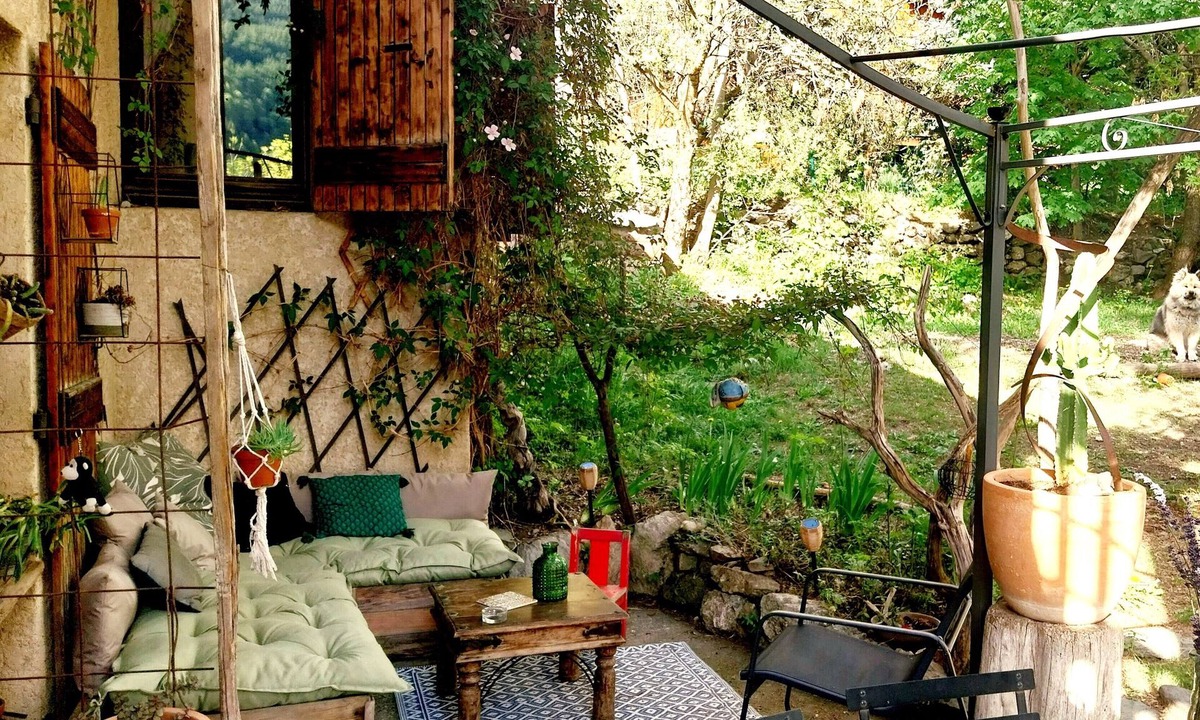Forville House | Family Home - Briançon with Shared Terrace and Balcony