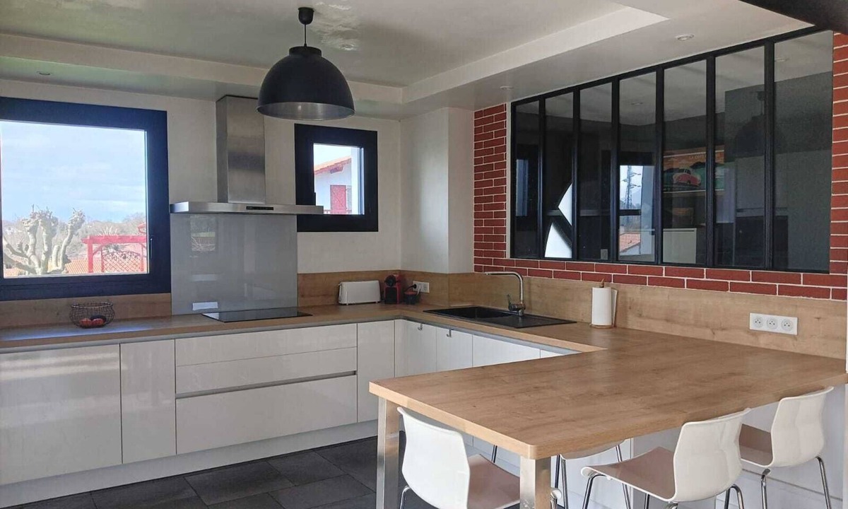Bidart House | Family home close to beach, shops and activities