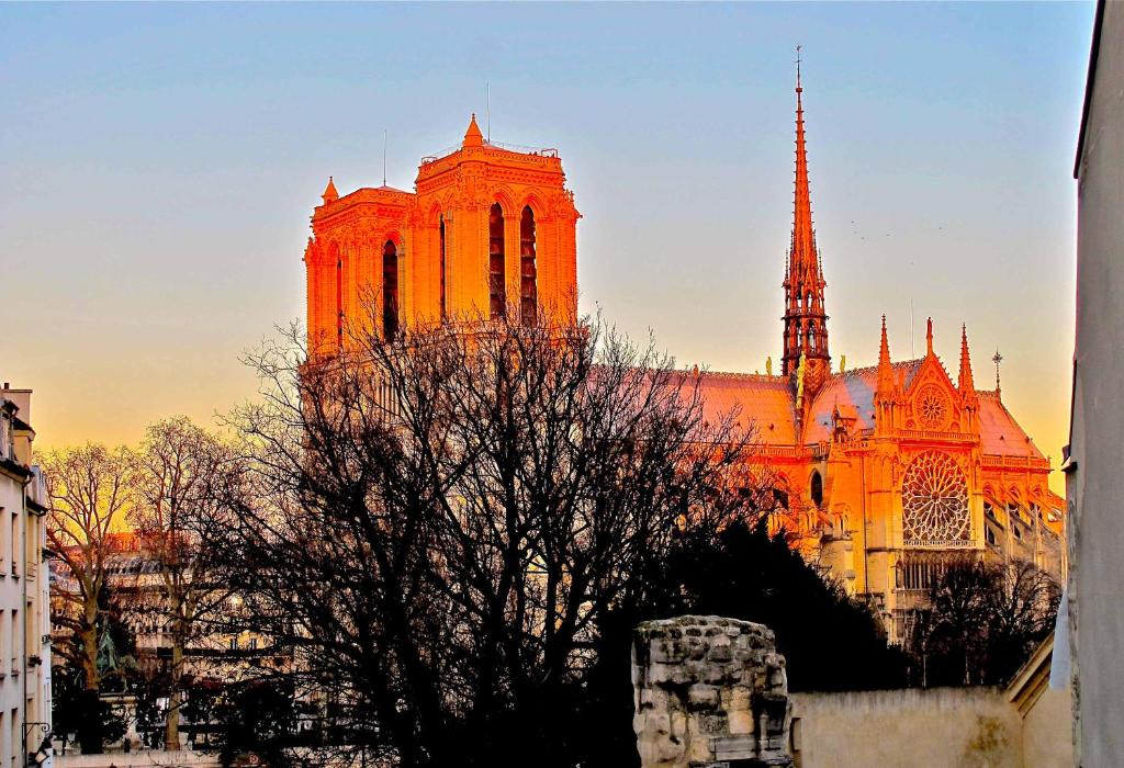 Sorbonne Apartment | Fantastic View On Notre Dame Abelard with AC