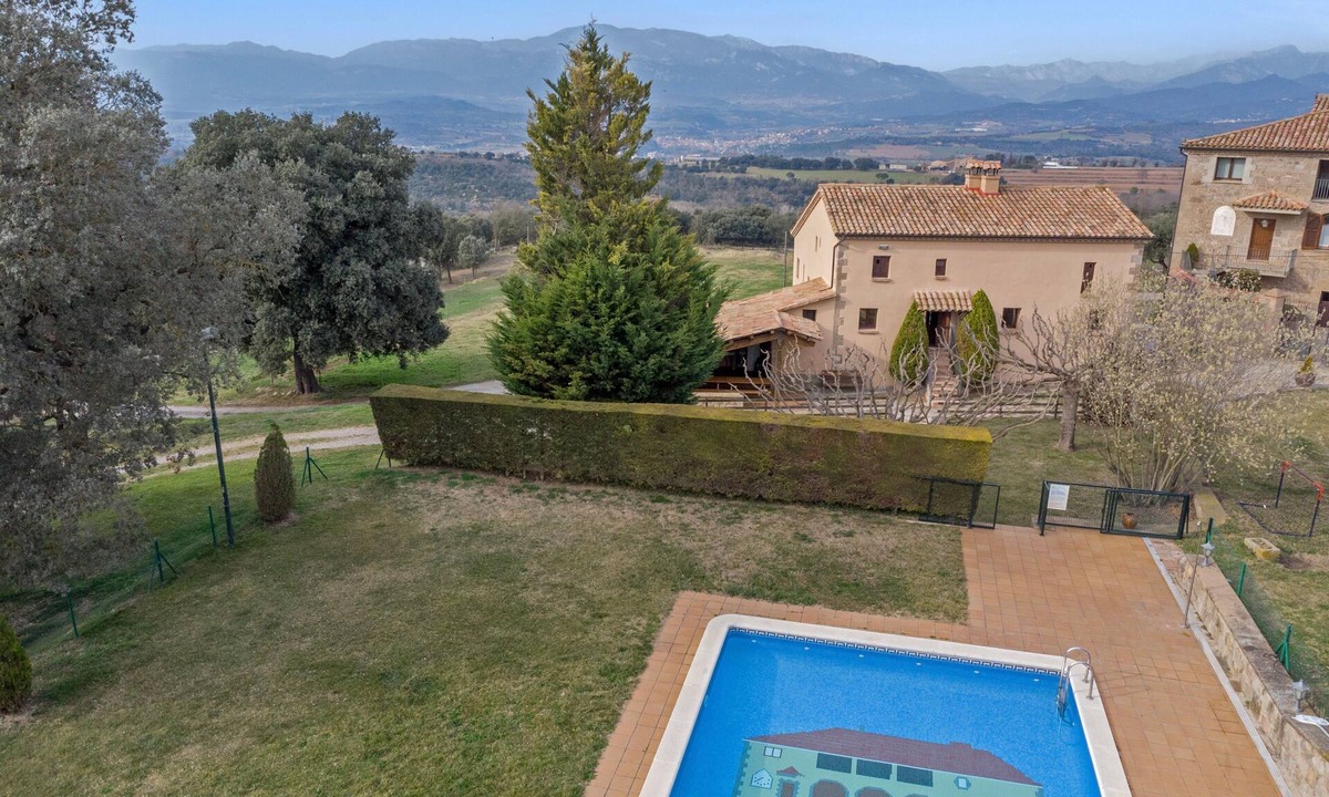 Sagas House | Farmhouse 'Vilanova' with Mountain View, Private Pool and Wi-Fi