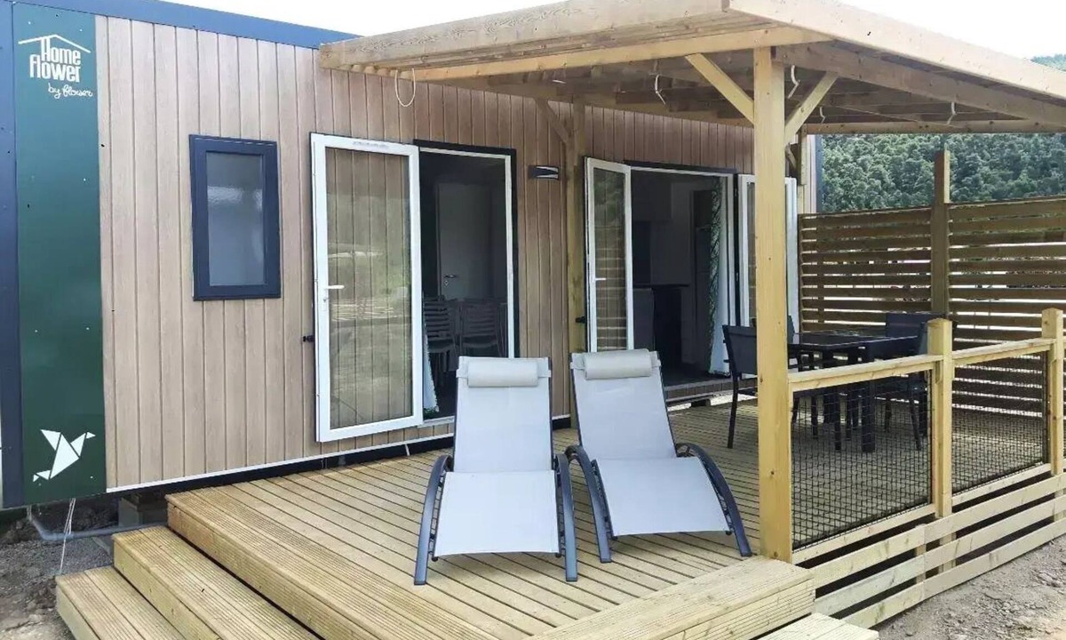 Bize-Minervois House | Flower Camping Olivigne * - Homeflower Premium 29 m2 2 bedrooms + terrace 17m2 + TV + LV + Clim + plancha 4 people