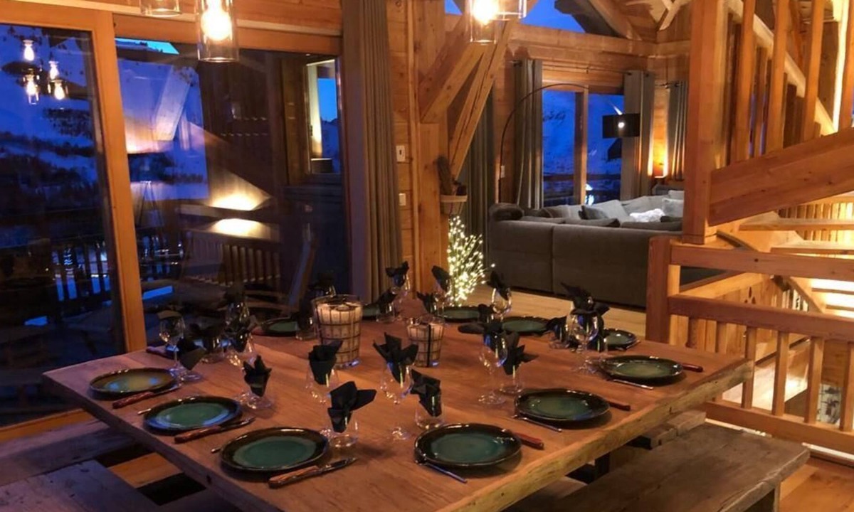 Mont-de-Lans Ski Chalet | FULLY EQUIPPED CHALET. SKI ON FOOT. THE 2 ALPS