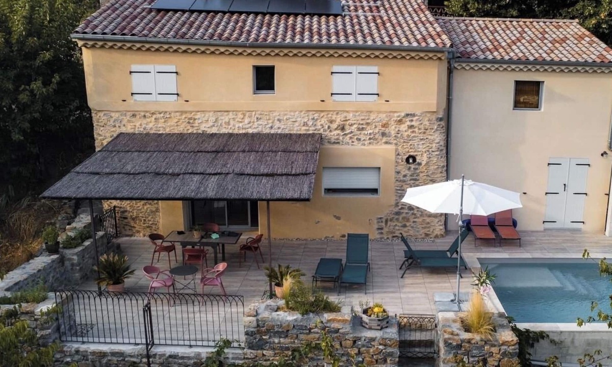 Saint-Etienne-de-Fontbellon House | Fully renovated gîte in the heart of the South Ardèche countryside