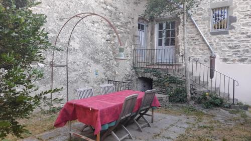 Saint-Etienne-Vallee-Francaise Apartment | Gîte de la Carrierette